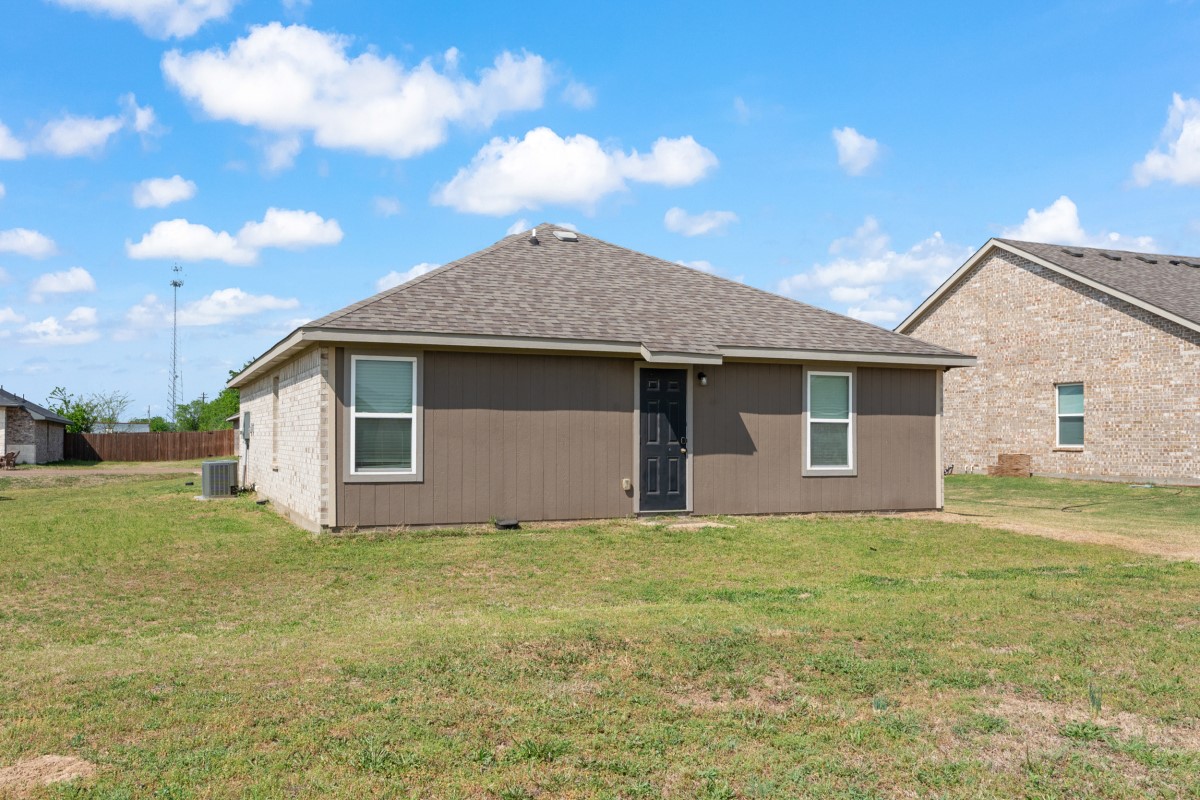 2417 Abigail Lane Mabank TX 75147