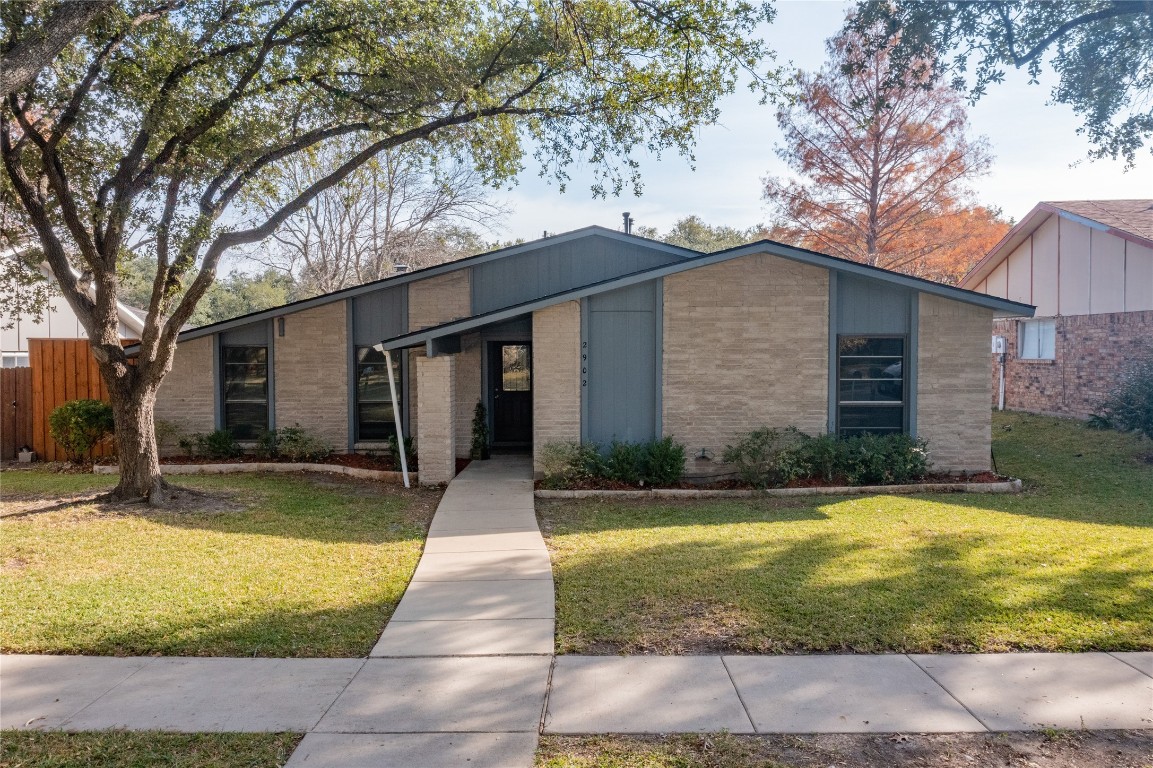 2902 Branch Oaks Drive Garland TX 75043