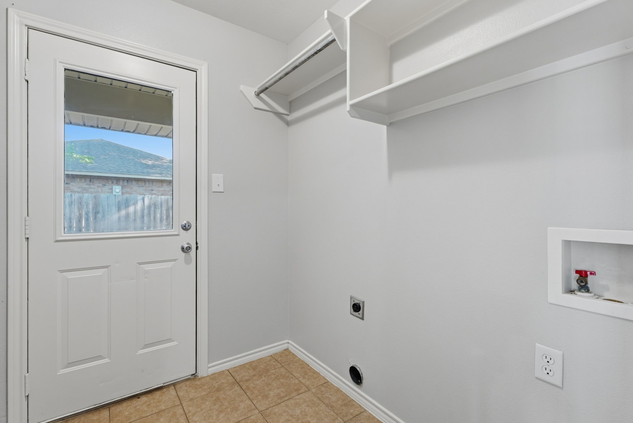 208 Shelley Lindale TX 75771