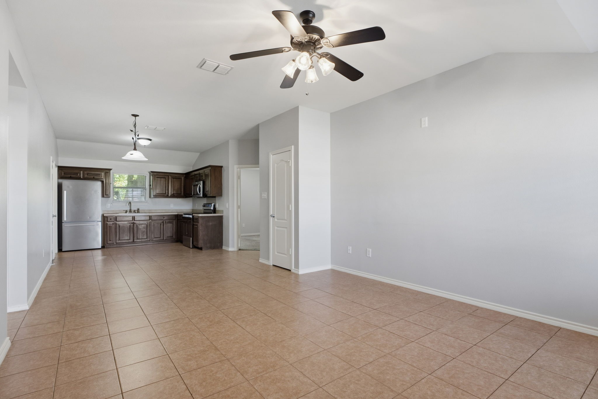 208 Shelley Lindale TX 75771