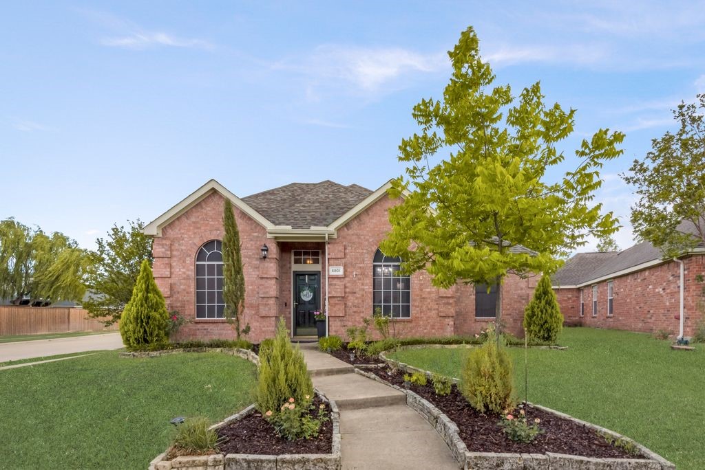 5801 Dark Forest Drive Mckinney TX 75070