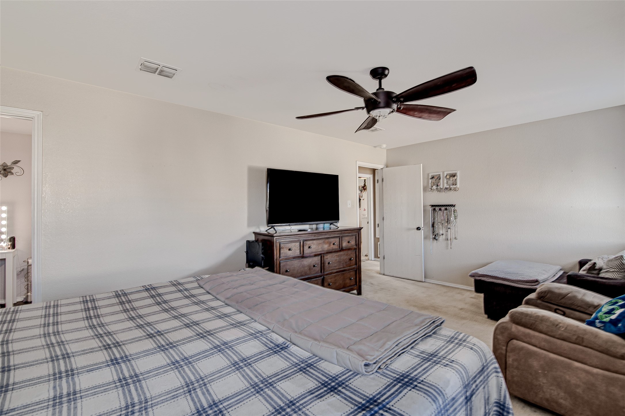 6425 Meadow Way Lane Fort Worth TX 76179