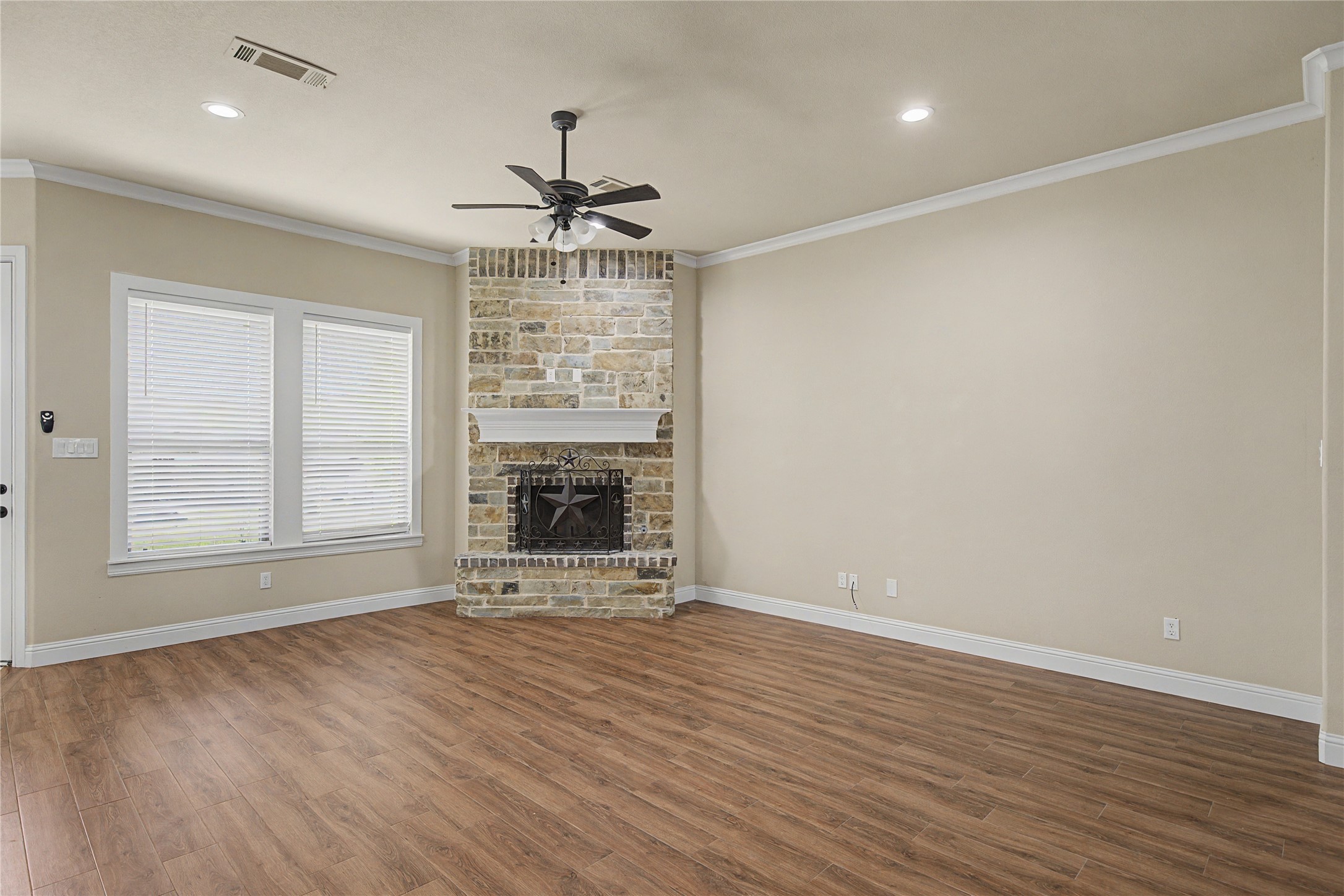 143 Wrigley Drive Springtown TX 76082