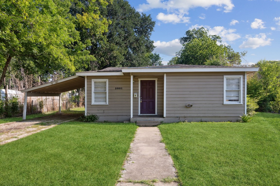 5801 Hiett Court Fort Worth TX 76112