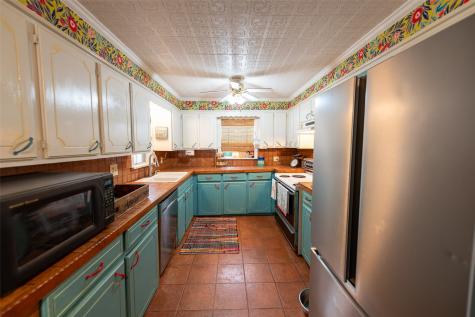 668 Omaha Drive Omaha TX 75571