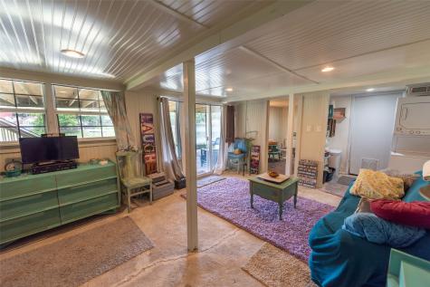 668 Omaha Drive Omaha TX 75571