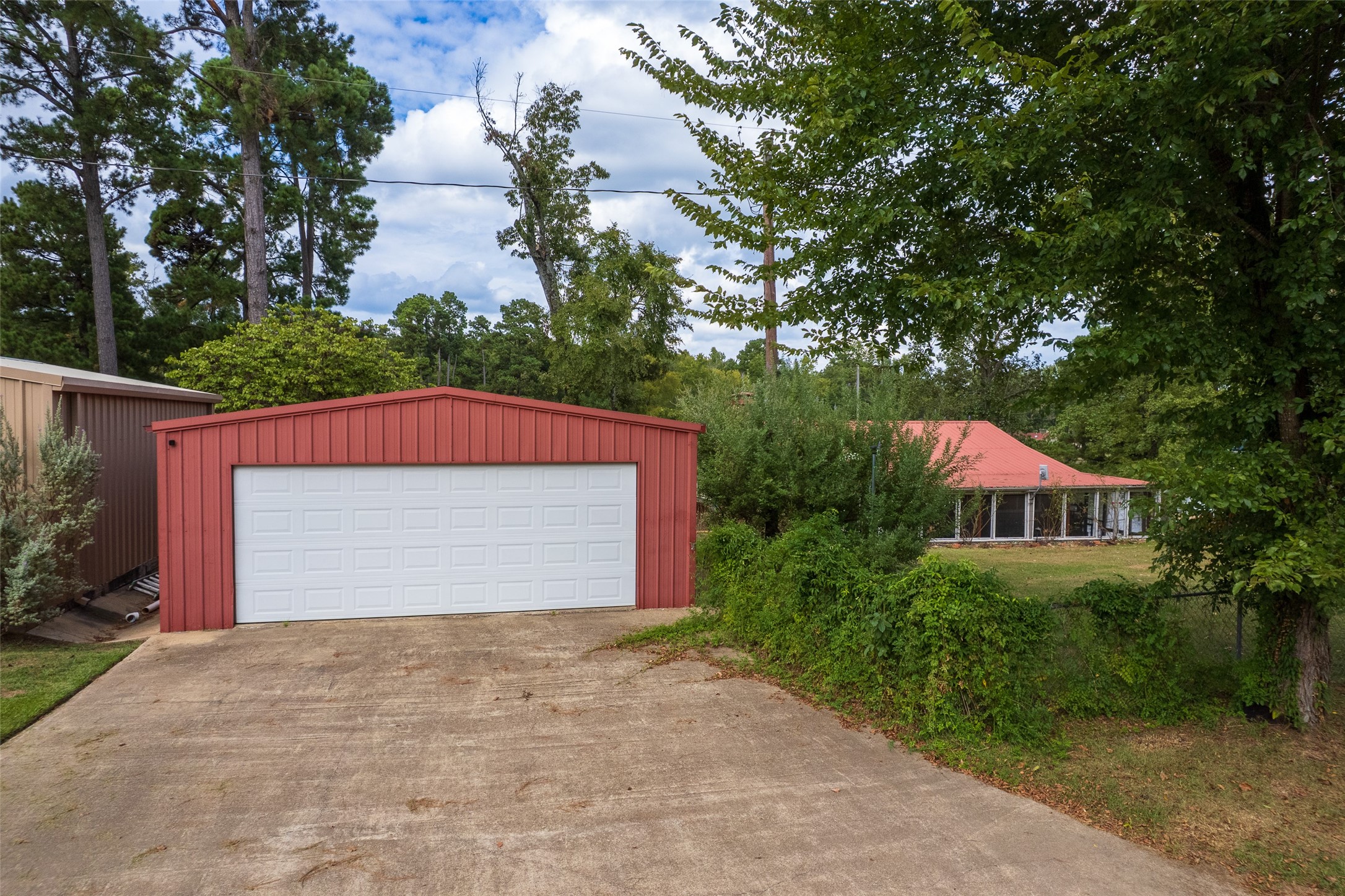 668 Omaha Drive Omaha TX 75571
