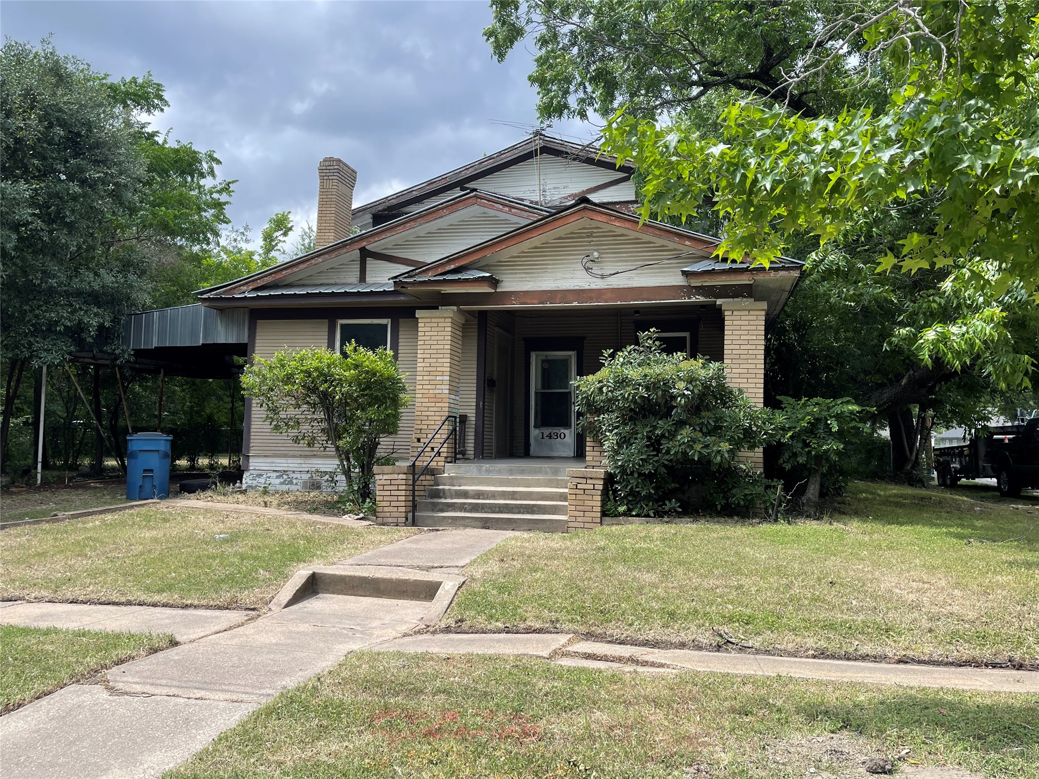 1430 W 1st Avenue Corsicana TX 75110
