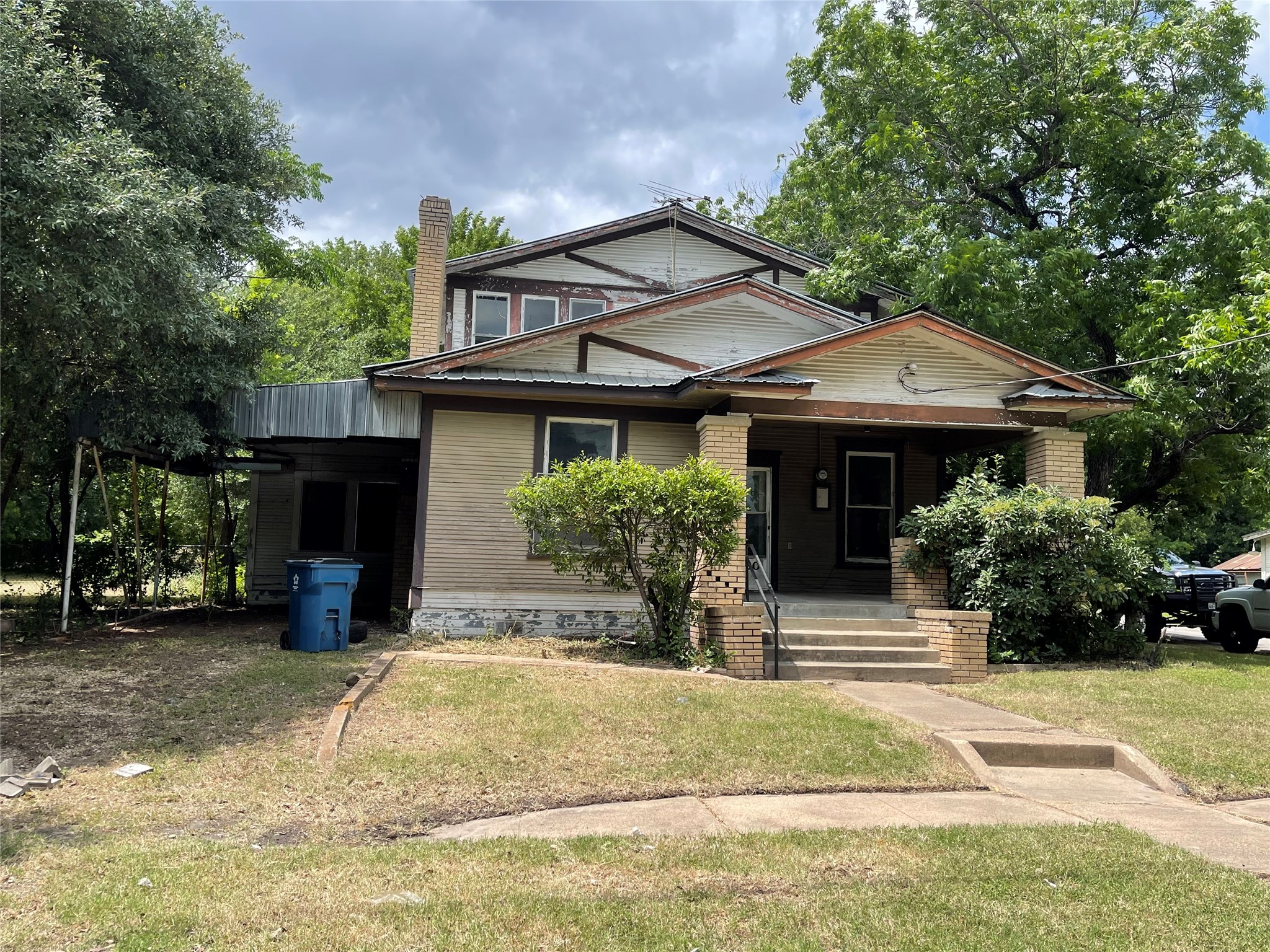 1430 W 1st Avenue Corsicana TX 75110