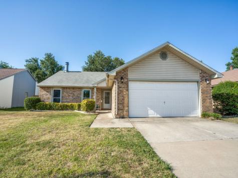 7010 Blackberry Drive Arlington TX 76016