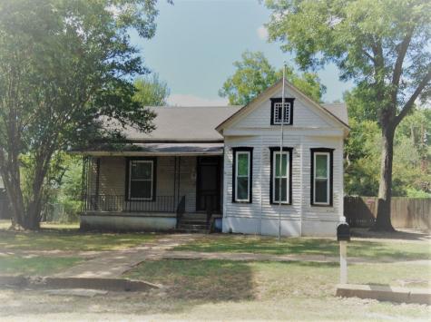 302 NW 3rd Street Hubbard TX 76648