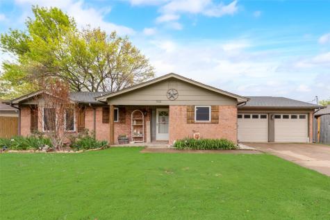 7512 Circle Drive North Richland Hills TX 76180