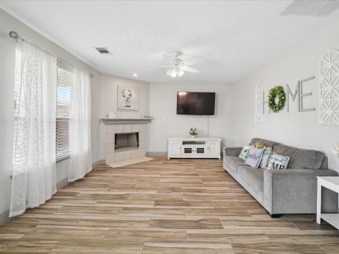 2433 Galemeadow Drive Fort Worth TX 76123