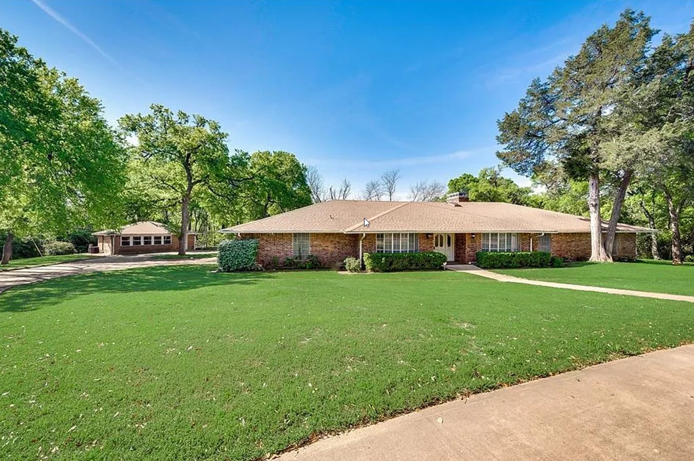 722 E Wheatland Duncanville TX 75116