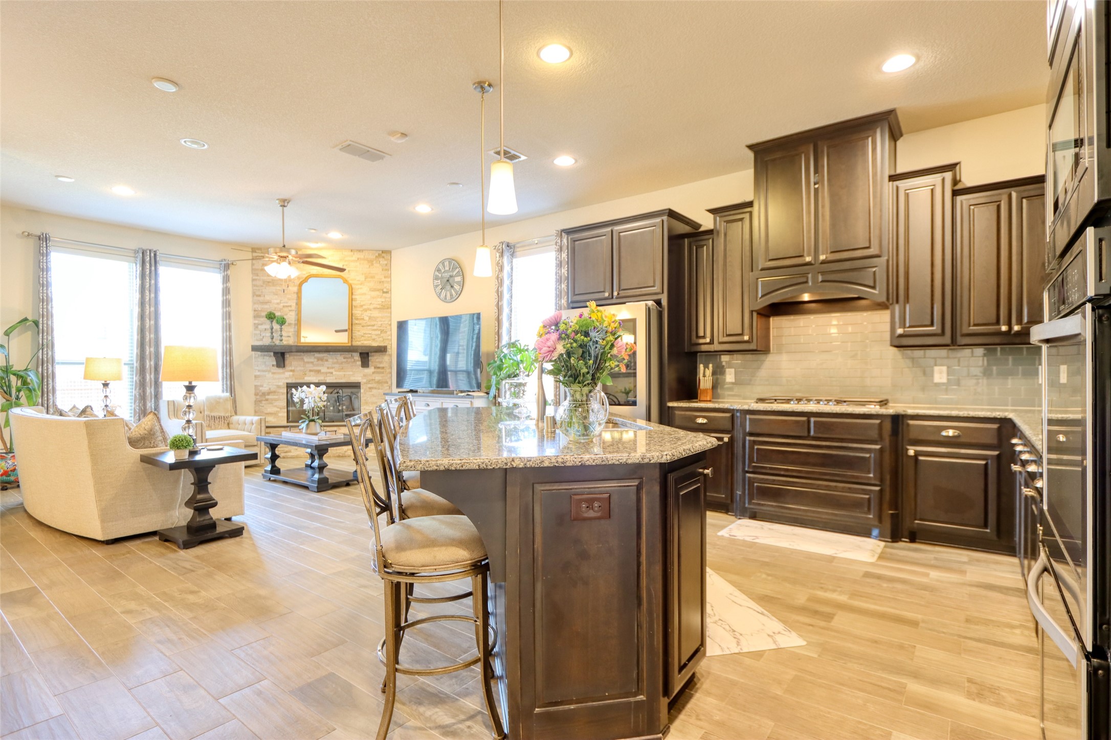 4512 Periwinkle Drive Mansfield TX 76063