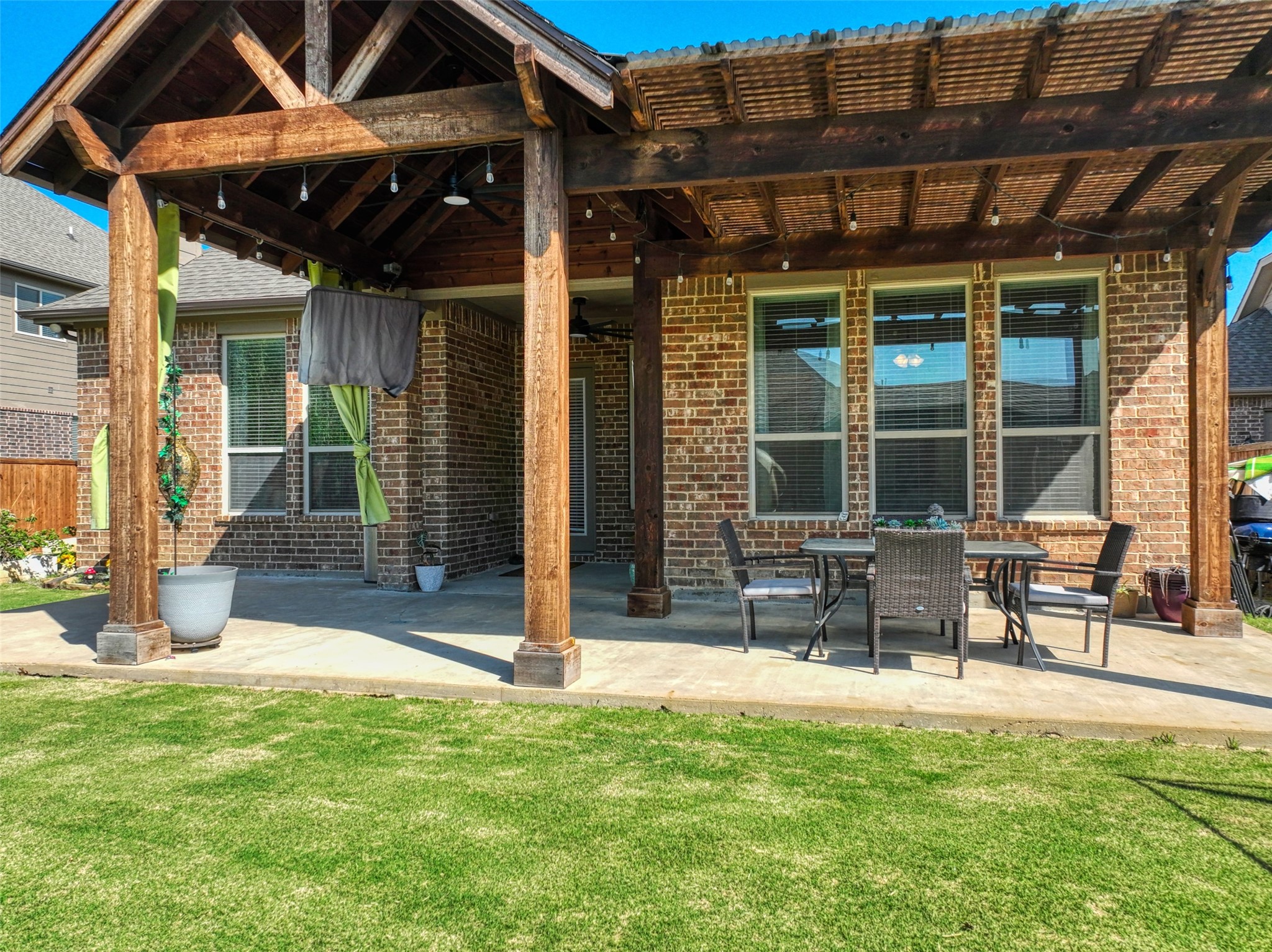 4512 Periwinkle Drive Mansfield TX 76063