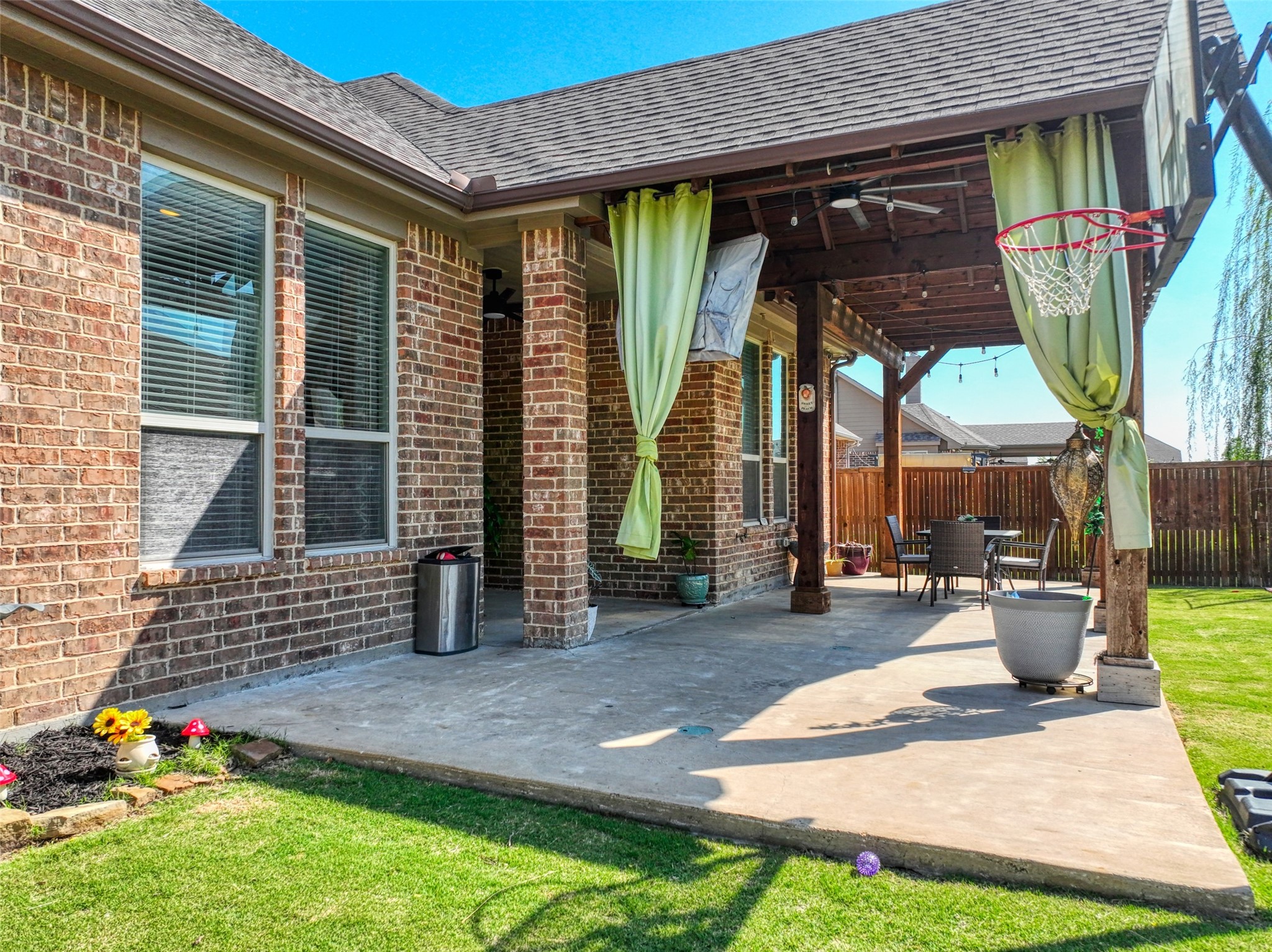 4512 Periwinkle Drive Mansfield TX 76063