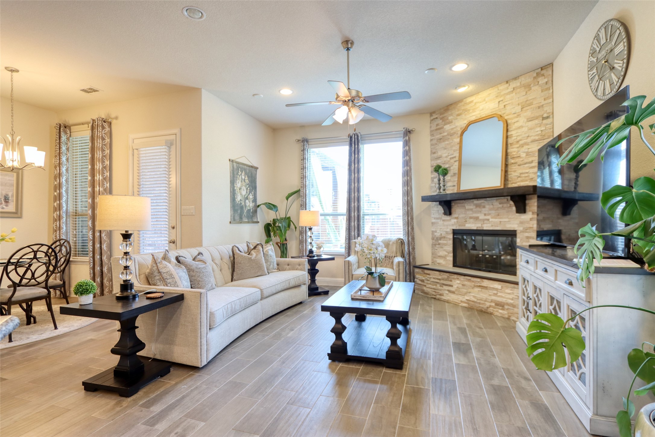 4512 Periwinkle Drive Mansfield TX 76063