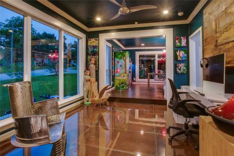1505 Arizona Avenue Dallas TX 75216