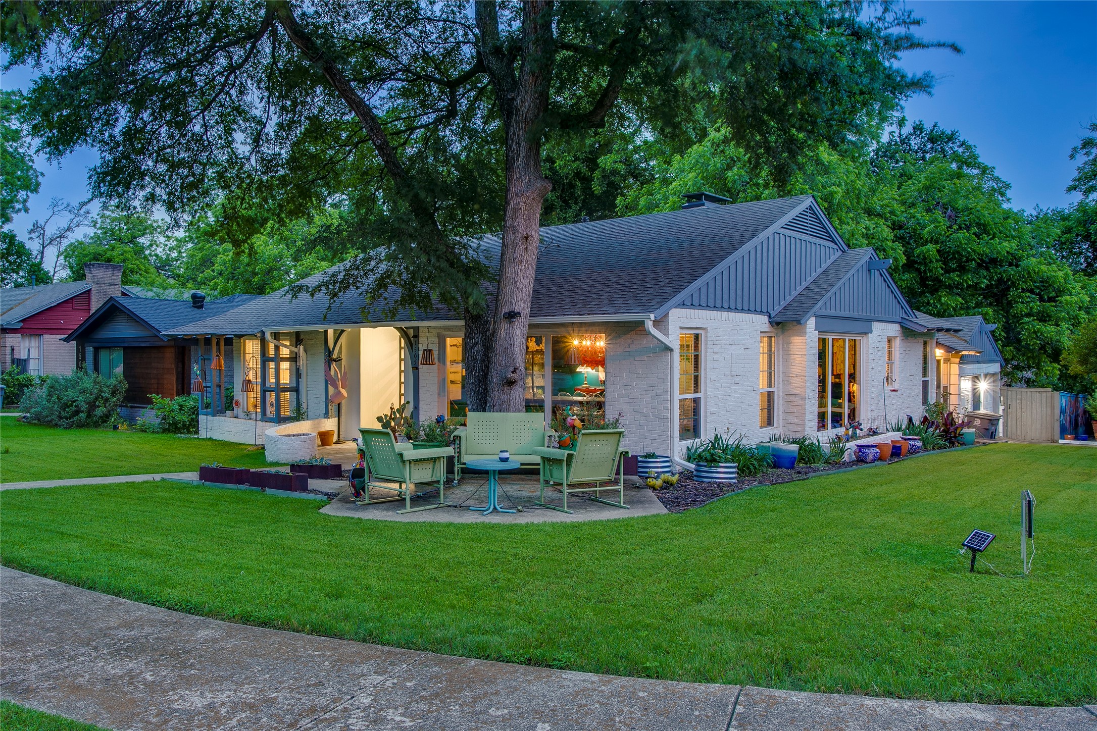 1505 Arizona Avenue Dallas TX 75216
