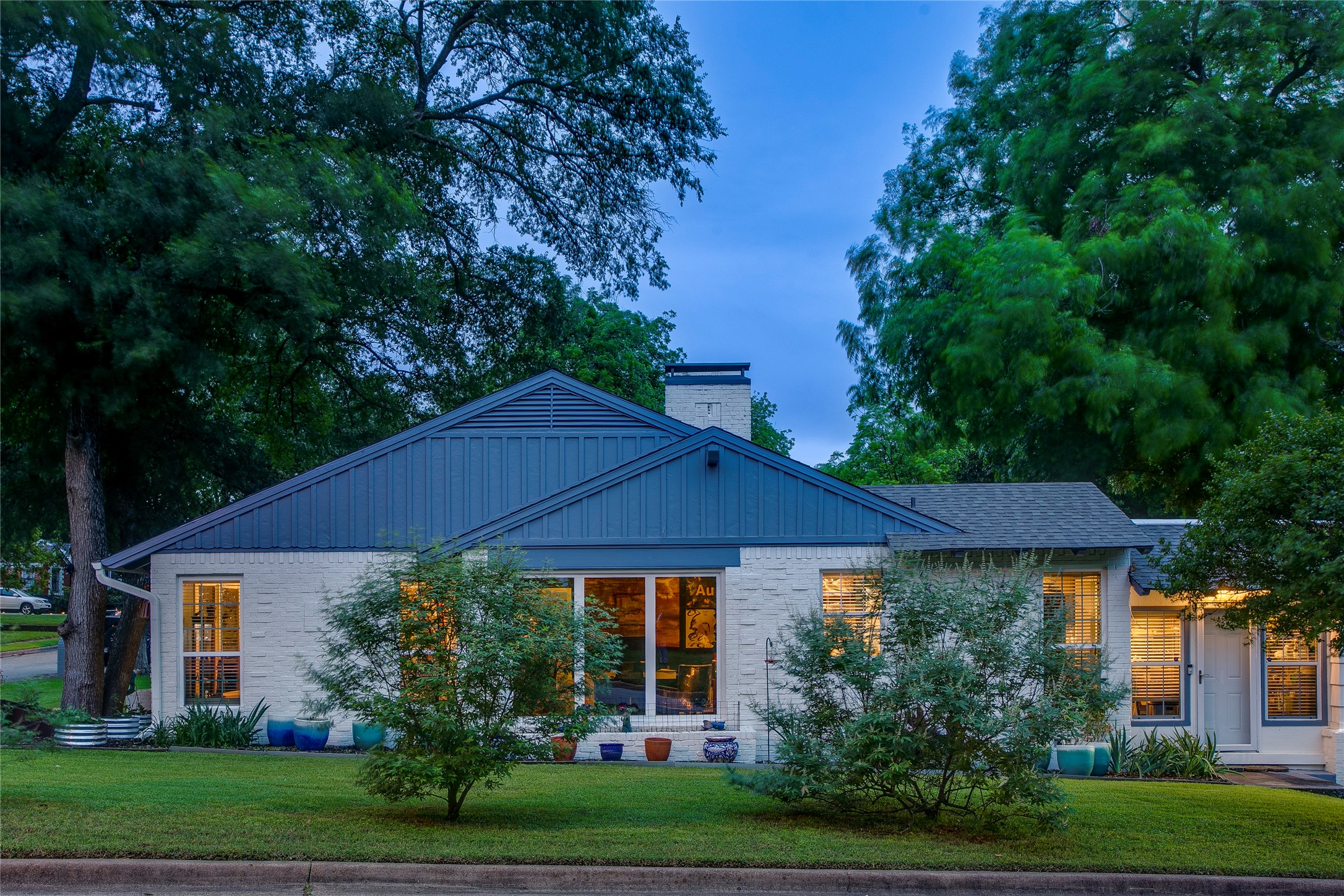 1505 Arizona Avenue Dallas TX 75216