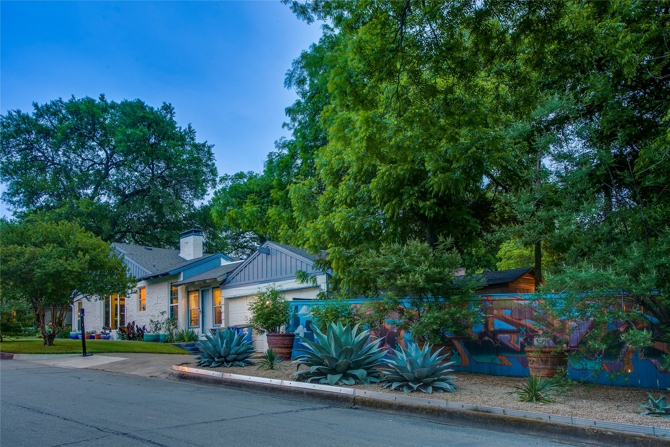 1505 Arizona Avenue Dallas TX 75216