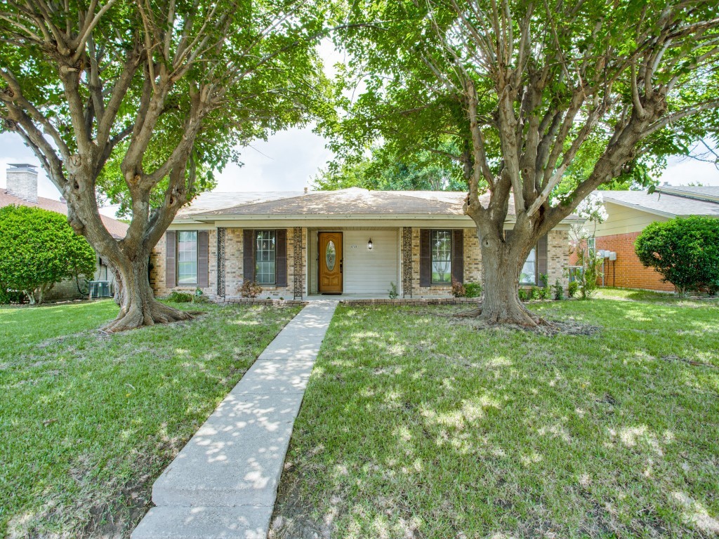 1721 Kingsbridge Drive Garland TX 75044