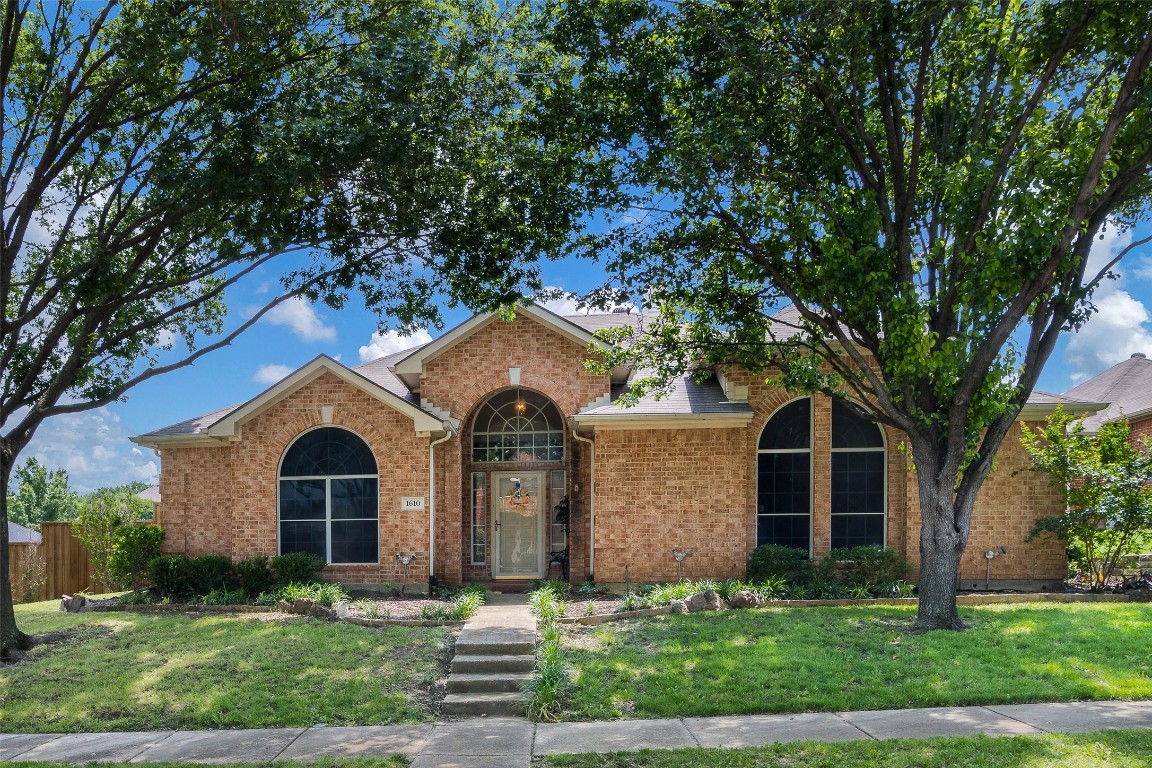 1610 Spring Hollow Lane Garland TX 75043