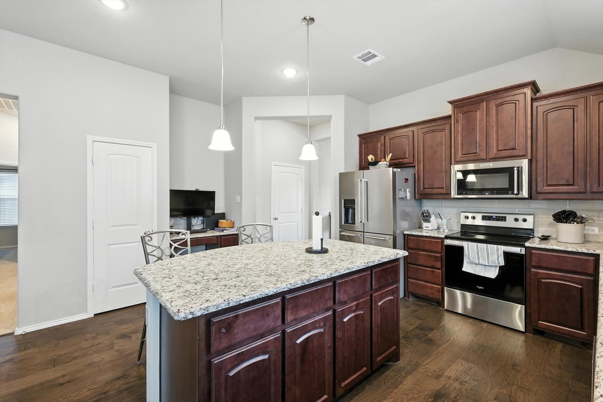 221 Gardenia Drive Azle TX 76020