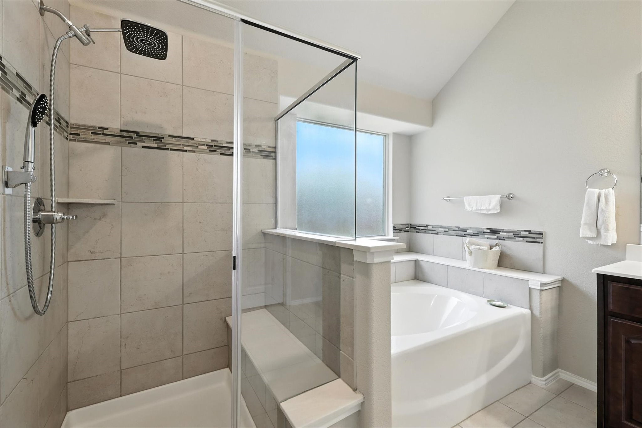 221 Gardenia Drive Azle TX 76020