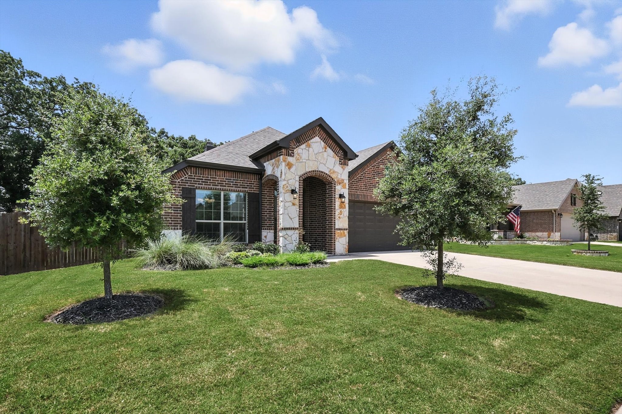 221 Gardenia Drive Azle TX 76020