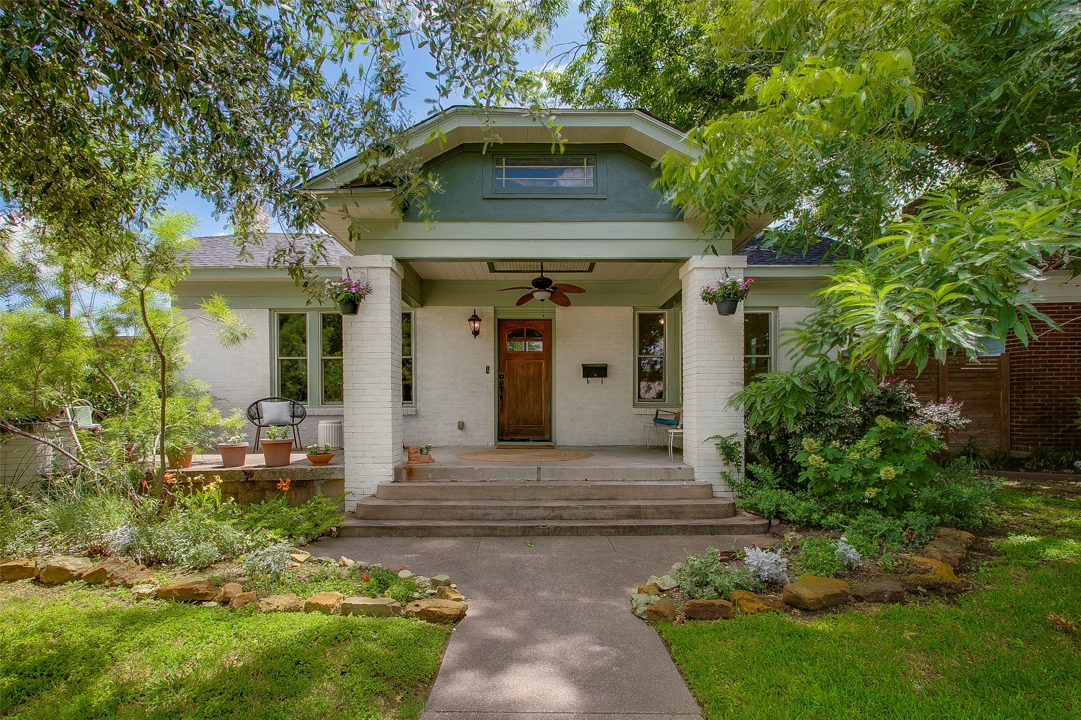 634 N Rosemont Avenue Dallas TX 75208