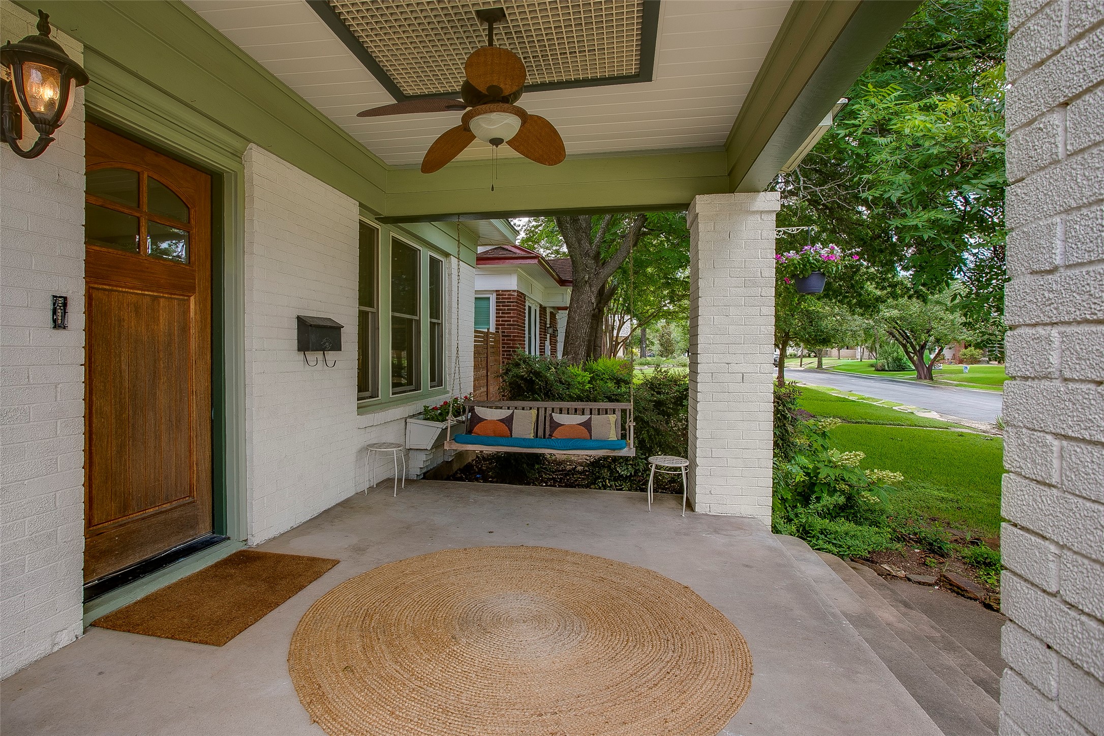 634 N Rosemont Avenue Dallas TX 75208