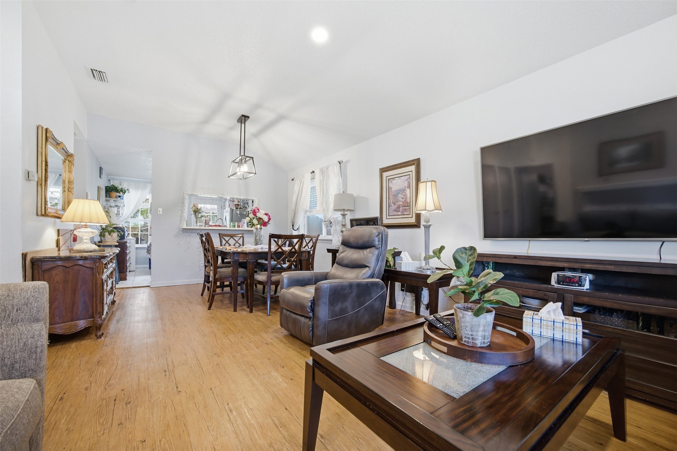 2216 Limestone Lane Garland TX 75040