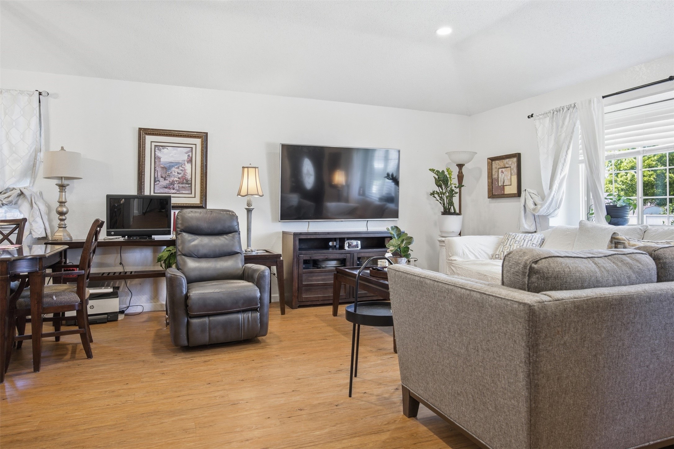 2216 Limestone Lane Garland TX 75040