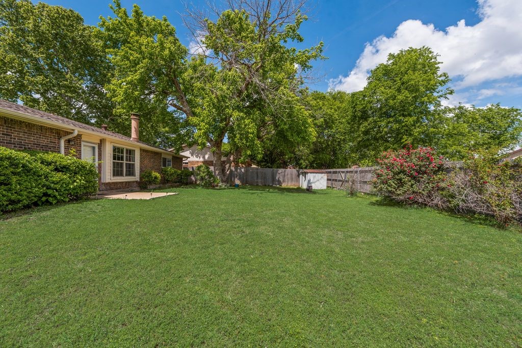 905 Pepperidge Court Lancaster TX 75134
