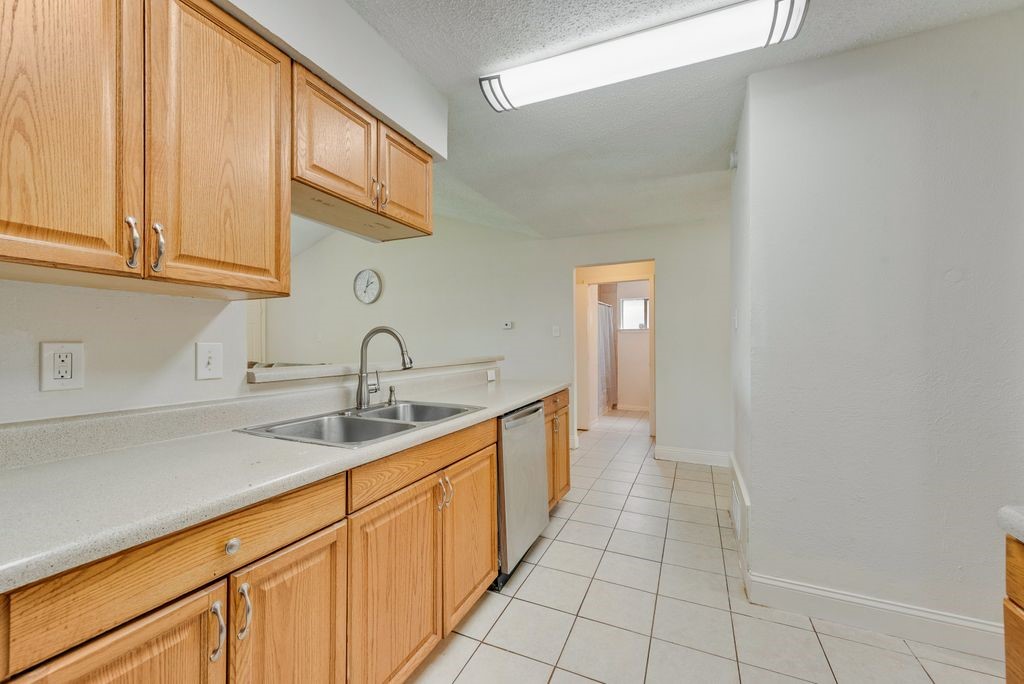 905 Pepperidge Court Lancaster TX 75134