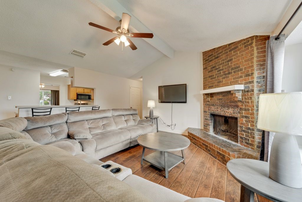 905 Pepperidge Court Lancaster TX 75134
