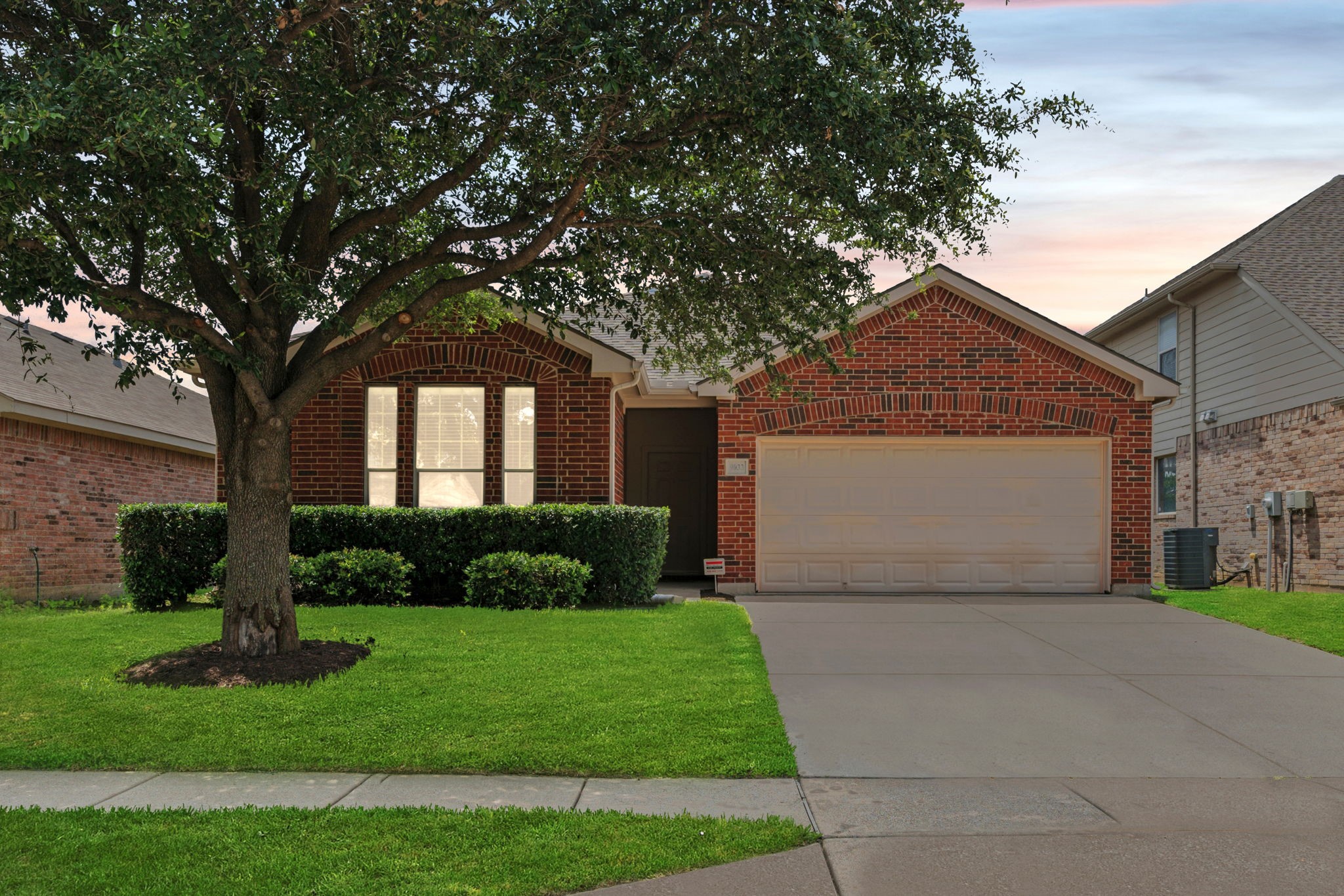 9033 Golden Sunset Trail Fort Worth TX 76244