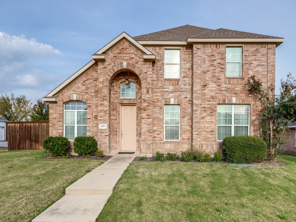 1605 San Carlos Drive Van Alstyne TX 75495