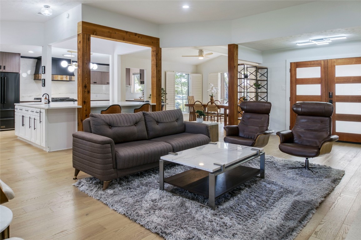 6404 Risinghill Drive Dallas TX 75248