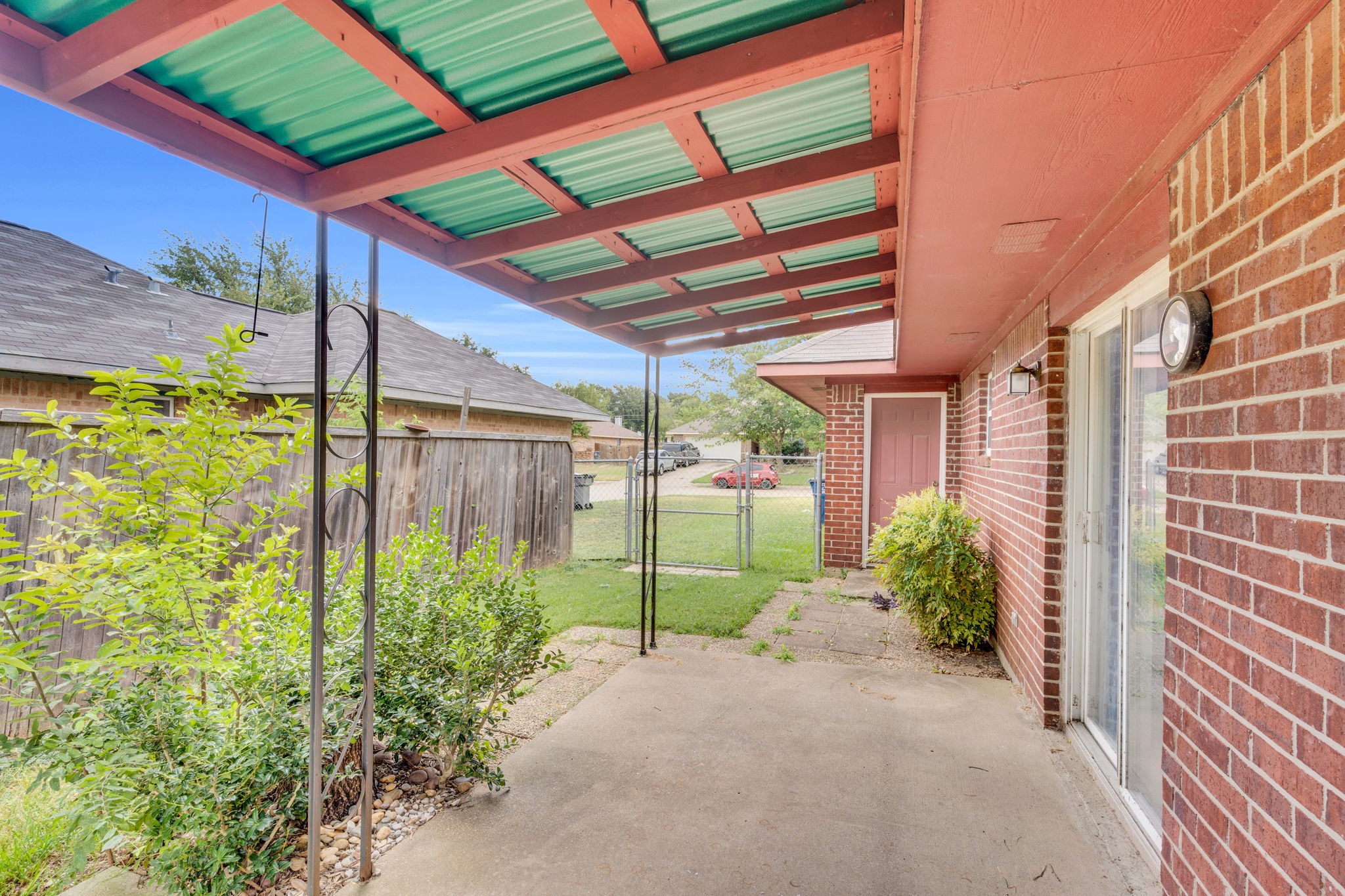 512 Bluebird Lane Red Oak TX 75154