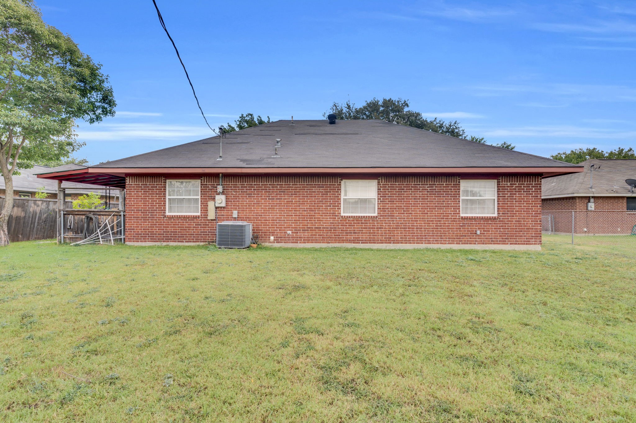 512 Bluebird Lane Red Oak TX 75154