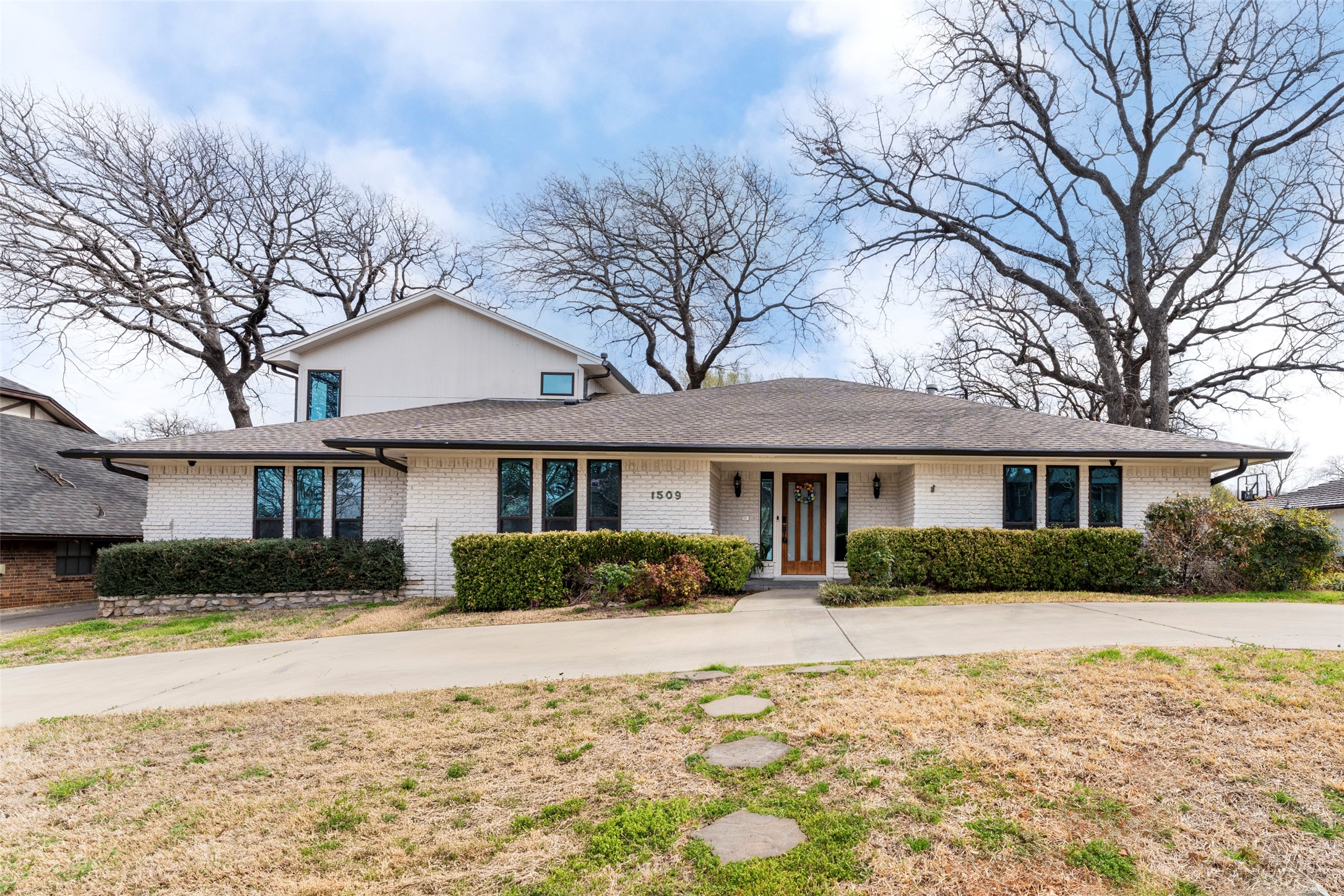 1509 Riverview Drive Arlington TX 76012