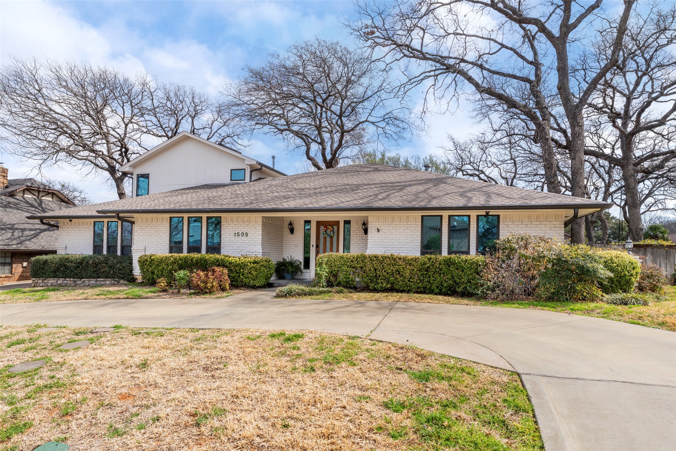 1509 Riverview Drive Arlington TX 76012