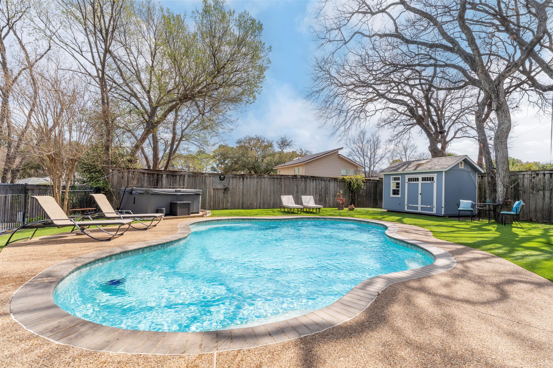 1509 Riverview Drive Arlington TX 76012
