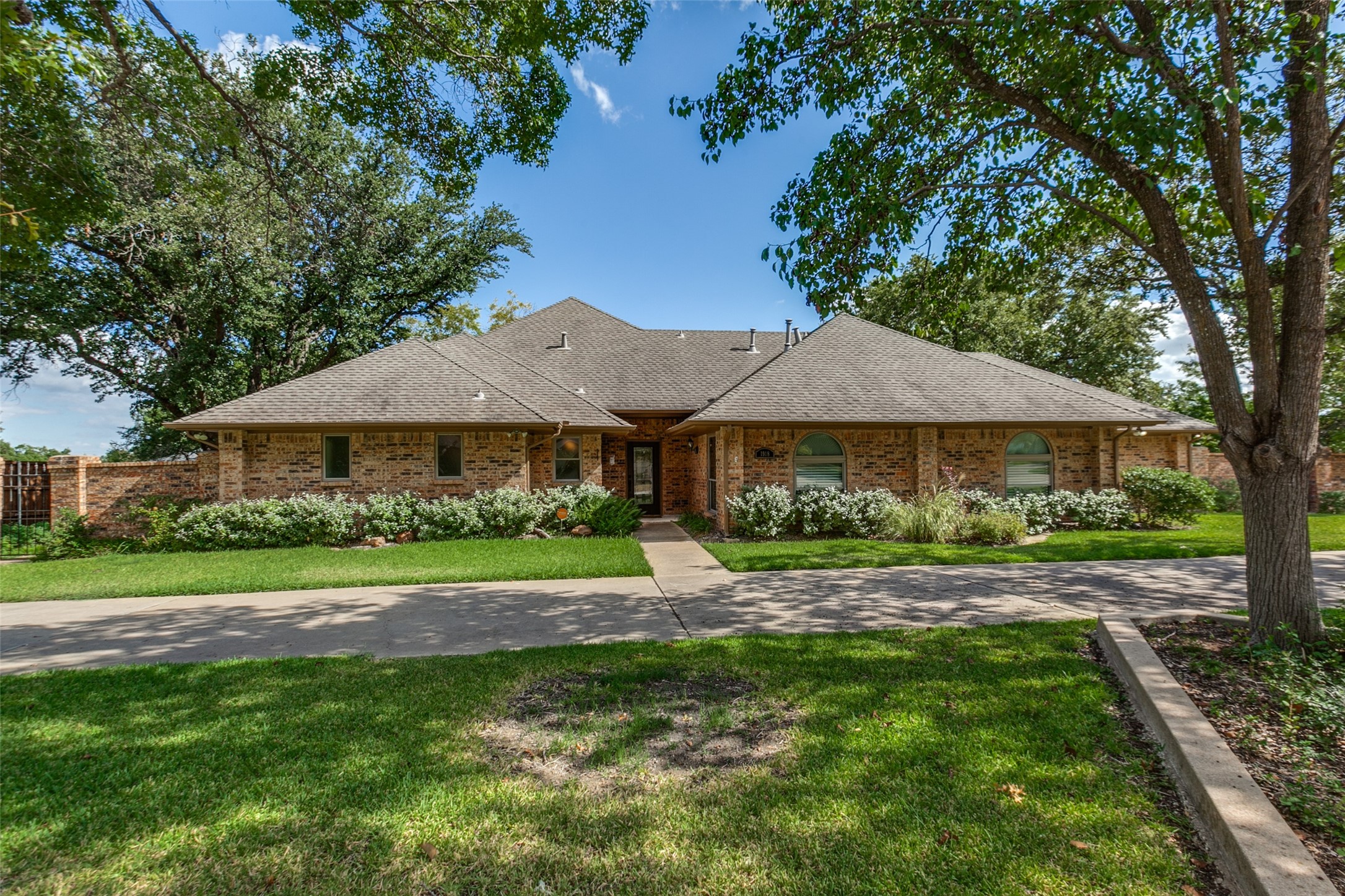 1918 Toler Trail Garland TX 75043