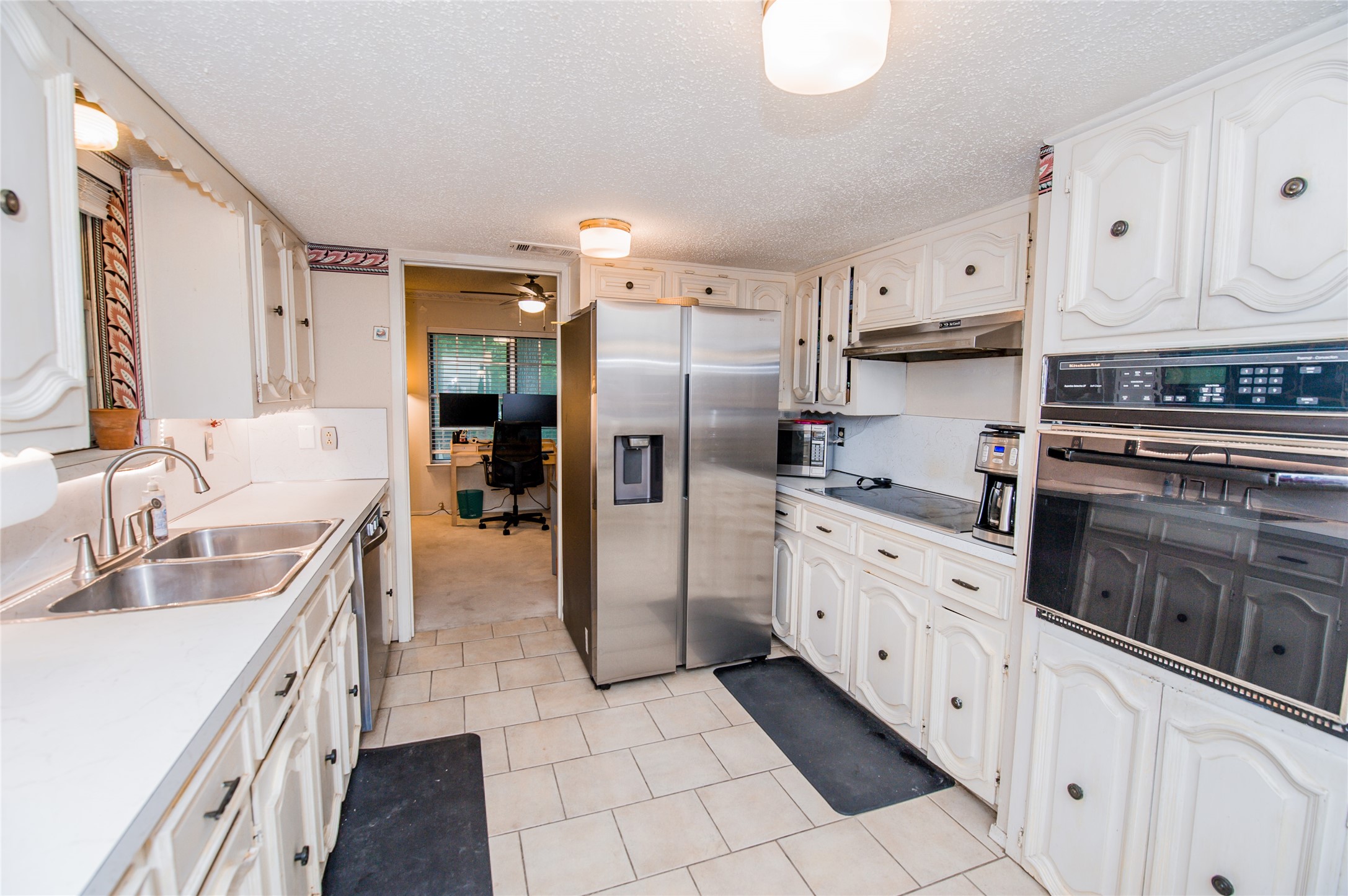 3326 Kiesthill Drive Dallas TX 75233