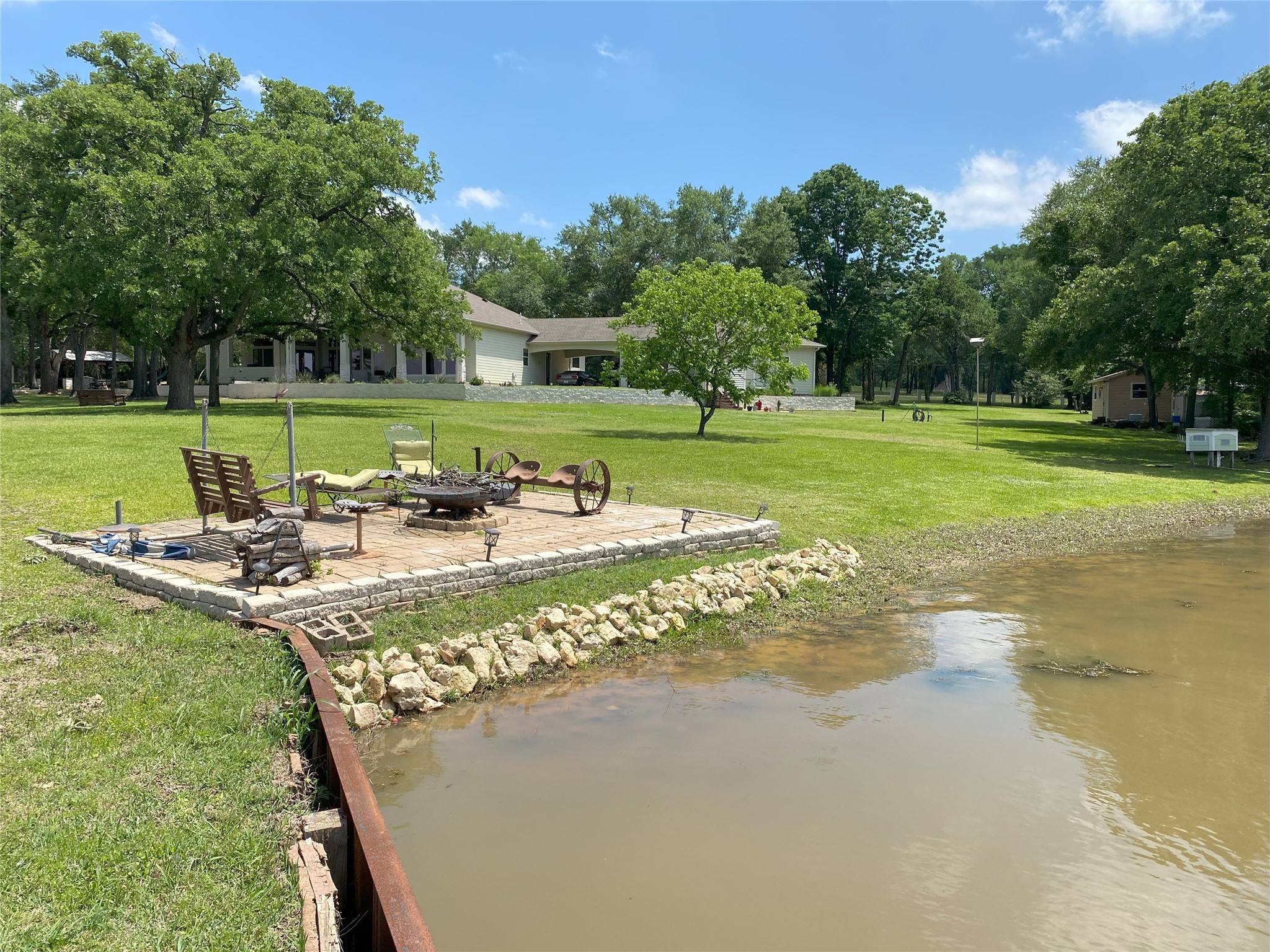 405 Lcr 737 Thornton TX 76687