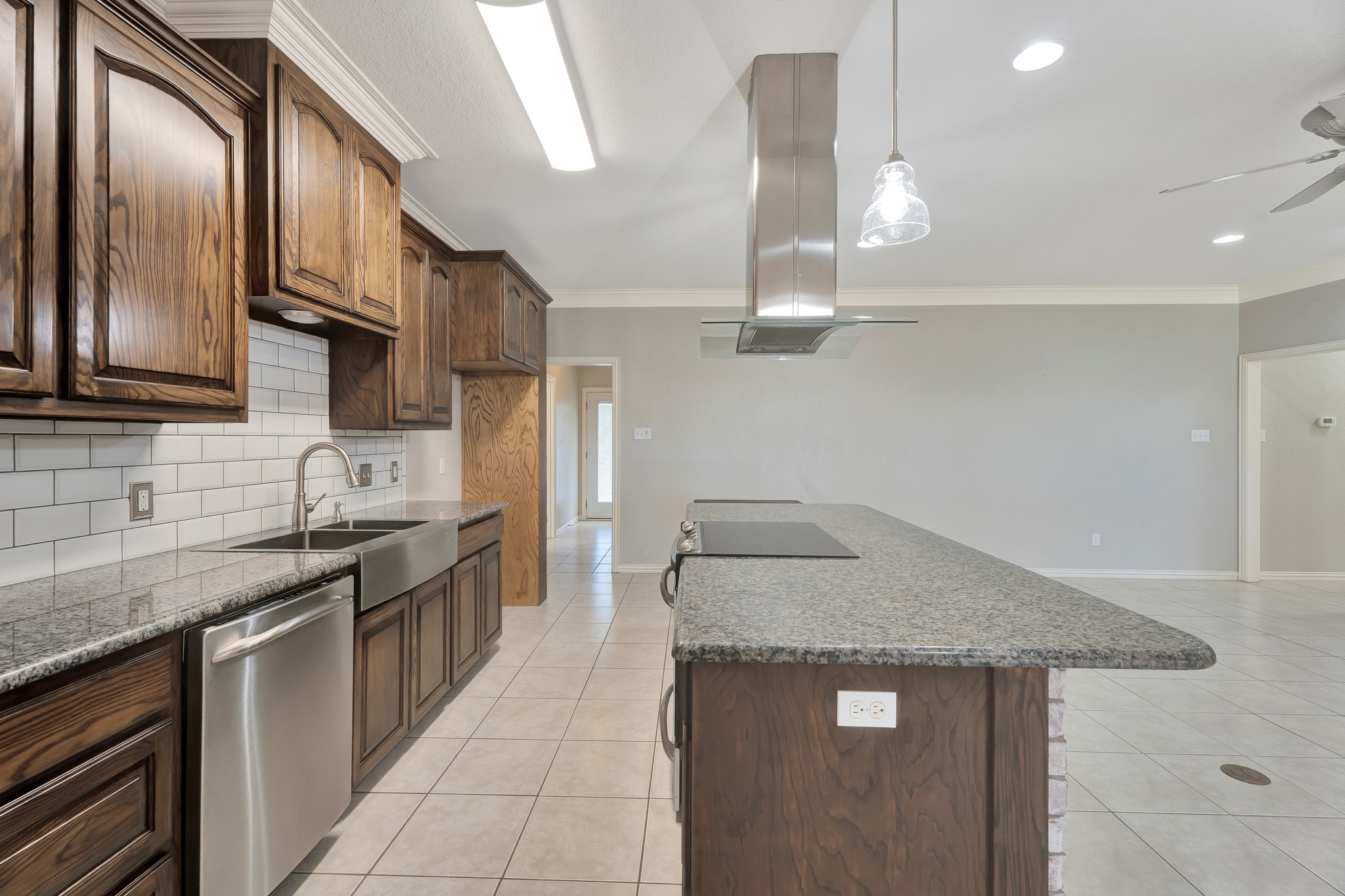 3709 Winding Way Granbury TX 76049
